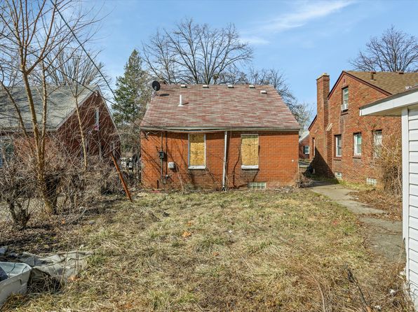 19170 Saint Marys St, Detroit, MI 48235