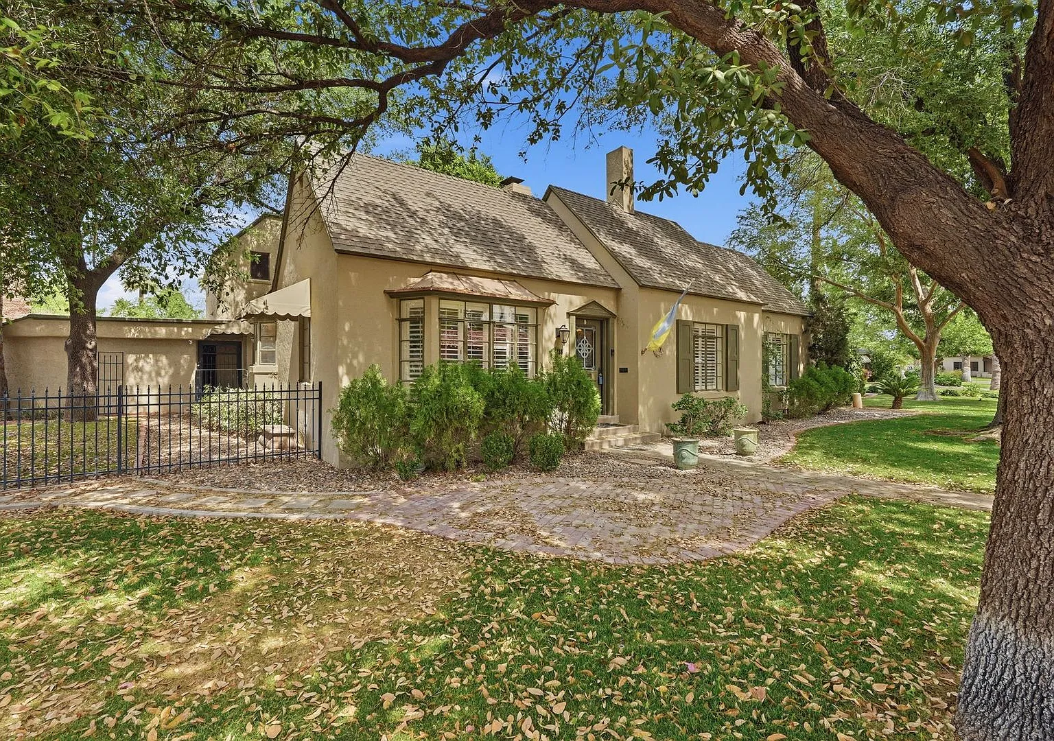 1238 W. Coronado Rd Phoenix, AZ 85007 — Photo 1