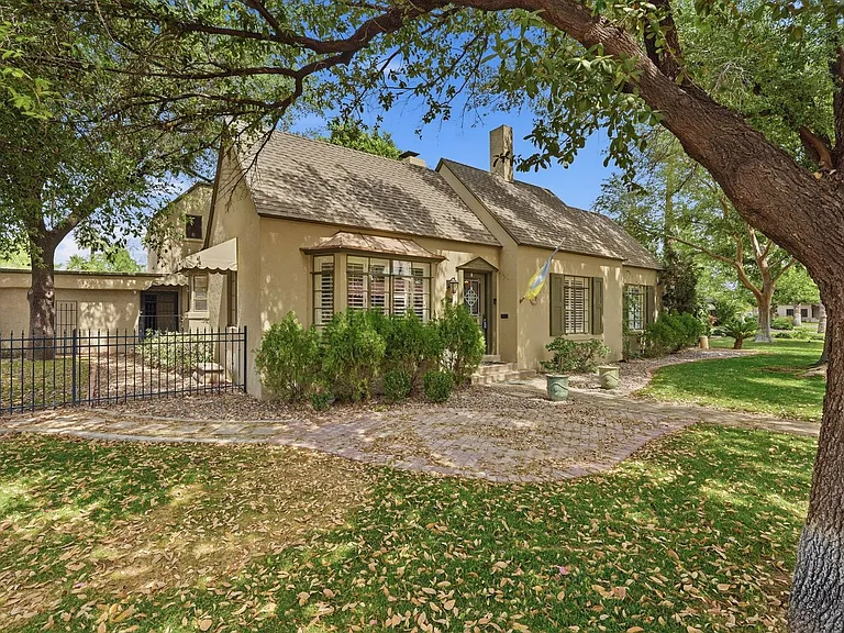 1238 W Coronado Rd — Photo 1