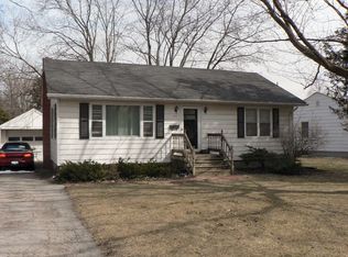 317 Park Ave, Geneva, IL 60134