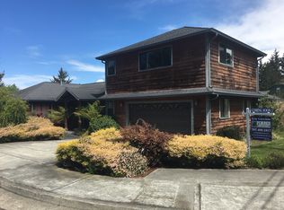 2191 Burns Dr, Eureka, CA 95503