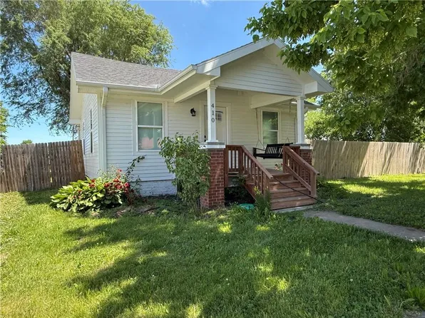 410 E Elm St, Orrick, MO 64077