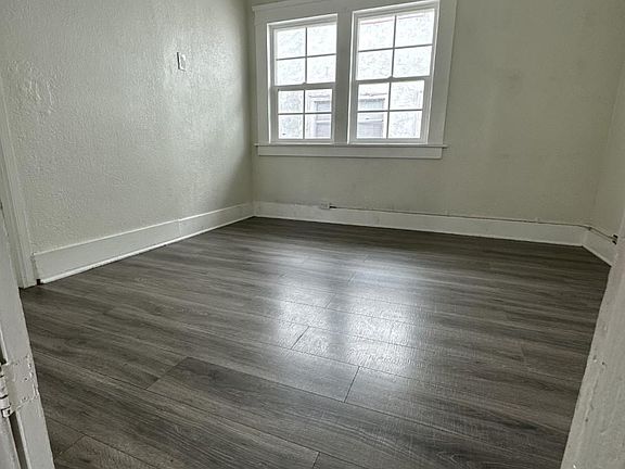 3rd image of 3990 S Normandie Ave Unit 1/2