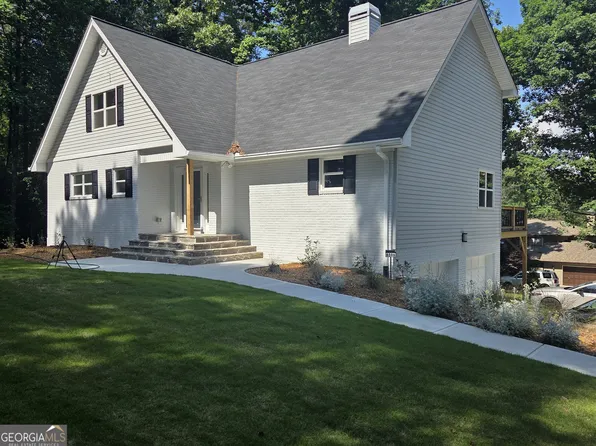 6596 Garrett Rd, Buford, GA 30518