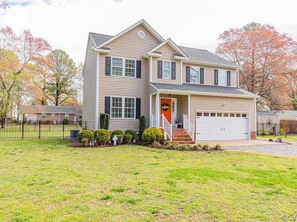 3680 Briarwood Ln, West Point, VA 23181