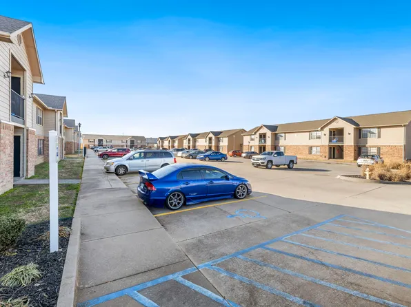 Huntington Chase Apartments