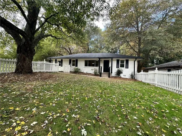 1379 Benteen Way SE, Atlanta, GA 30315