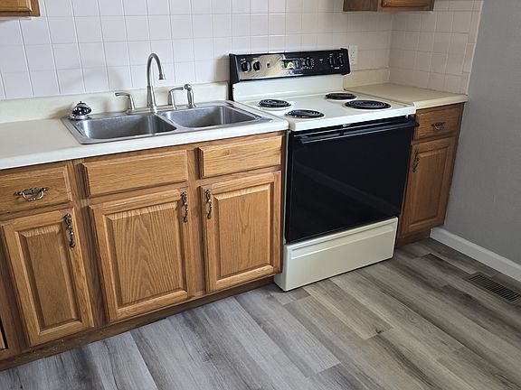 3rd image of 120 Kilgore Blvd #120