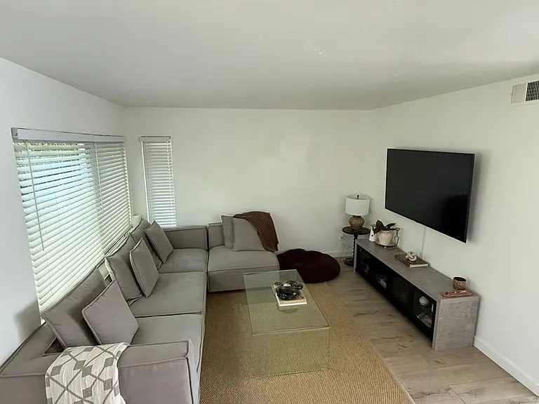 24521 Alta Vista Dr. — Photo 4