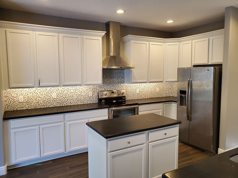 1st image of 5603 English Oak Ct