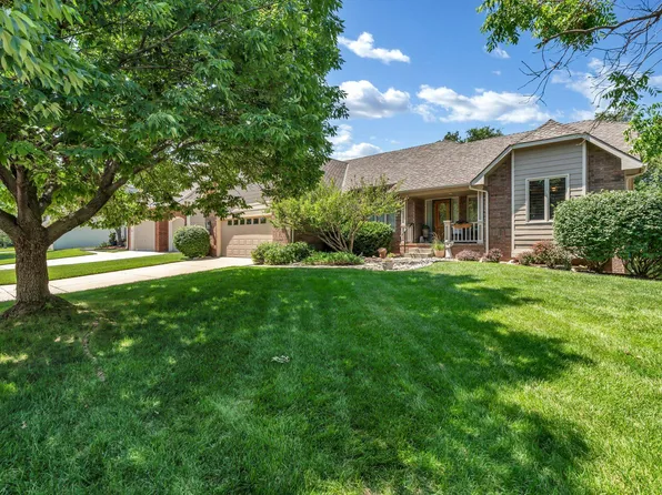2512 N Meadow Grove Cir, Wichita, KS 67205