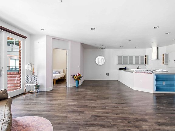 4th image of 111 S 1st Ave #16