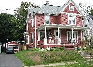 2nd image of 95 Bowen St