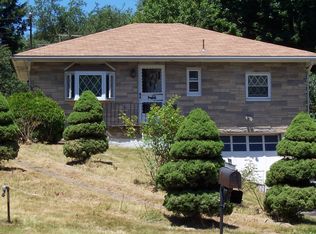 156 Pear Orchard Rd, Coraopolis, PA 15108