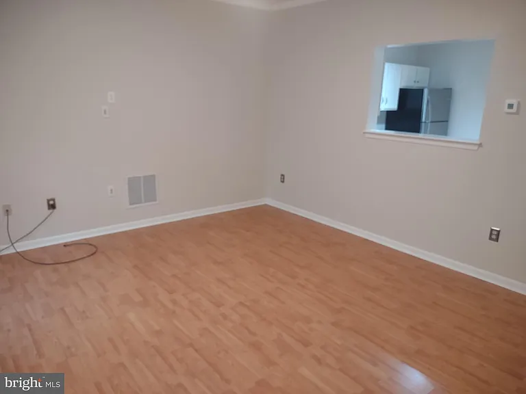 16604 Eastview Ter — Photo 10