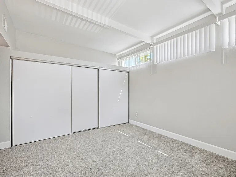 The Modern Apartments — Photo 5