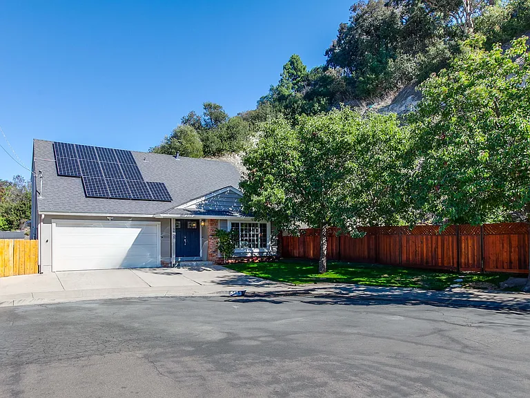 5483 Maisel Way — Photo 3