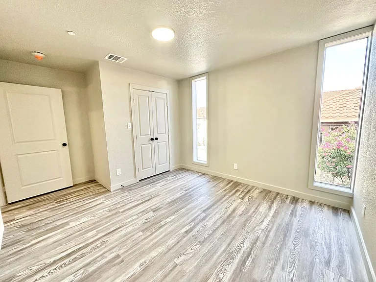 1600 Scripture St — Photo 21