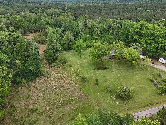 2nd image of 178 Lester Plunk Rd