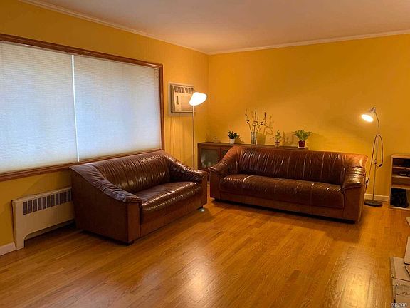 3rd image of 53-35 208th St
