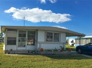 10737 London Dr, Port Richey, FL 34668