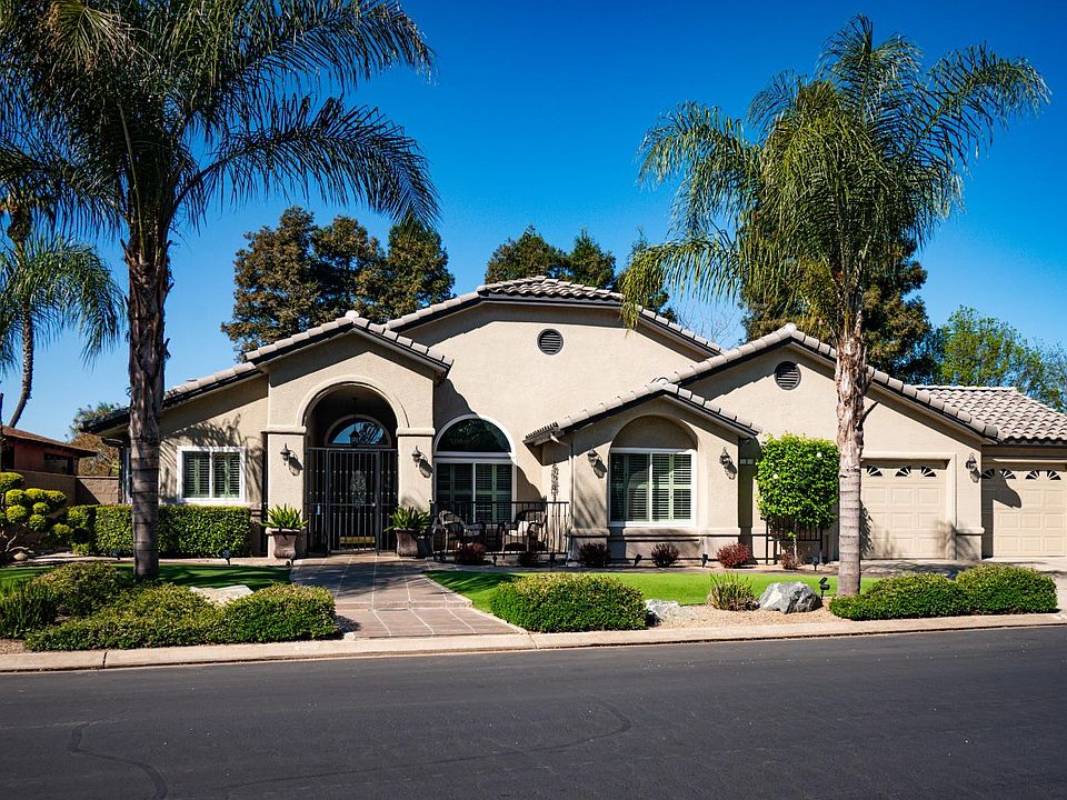 1st image of 3 West Loop