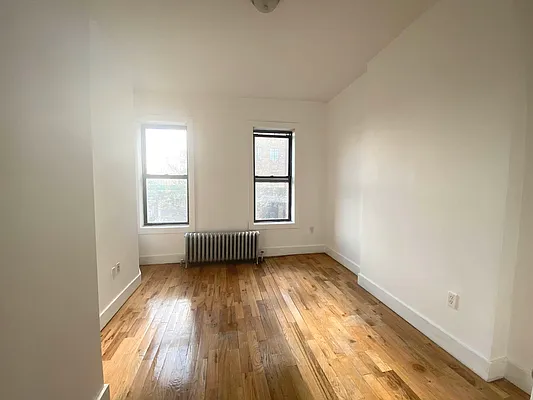 Rented by Compass | media 7