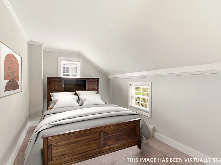 327 W Neck Rd — Photo 11