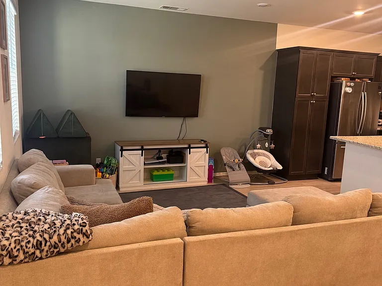 30395 Town Square Dr — Photo 3