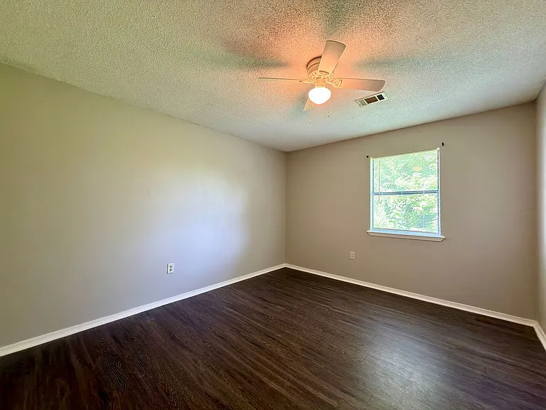 1307 N Arkansas Ave — Photo 8