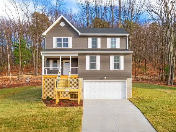 416 Campbell St, Staunton, VA 24401
