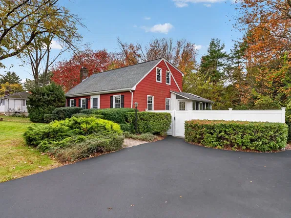 188 North St, Foxboro, MA 02035