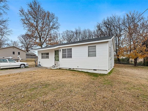 2nd image of 219 Marna Lynn Dr
