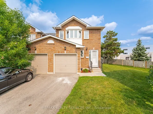 1484 Torrington Dr #75, Mississauga, ON L5V 1Y2