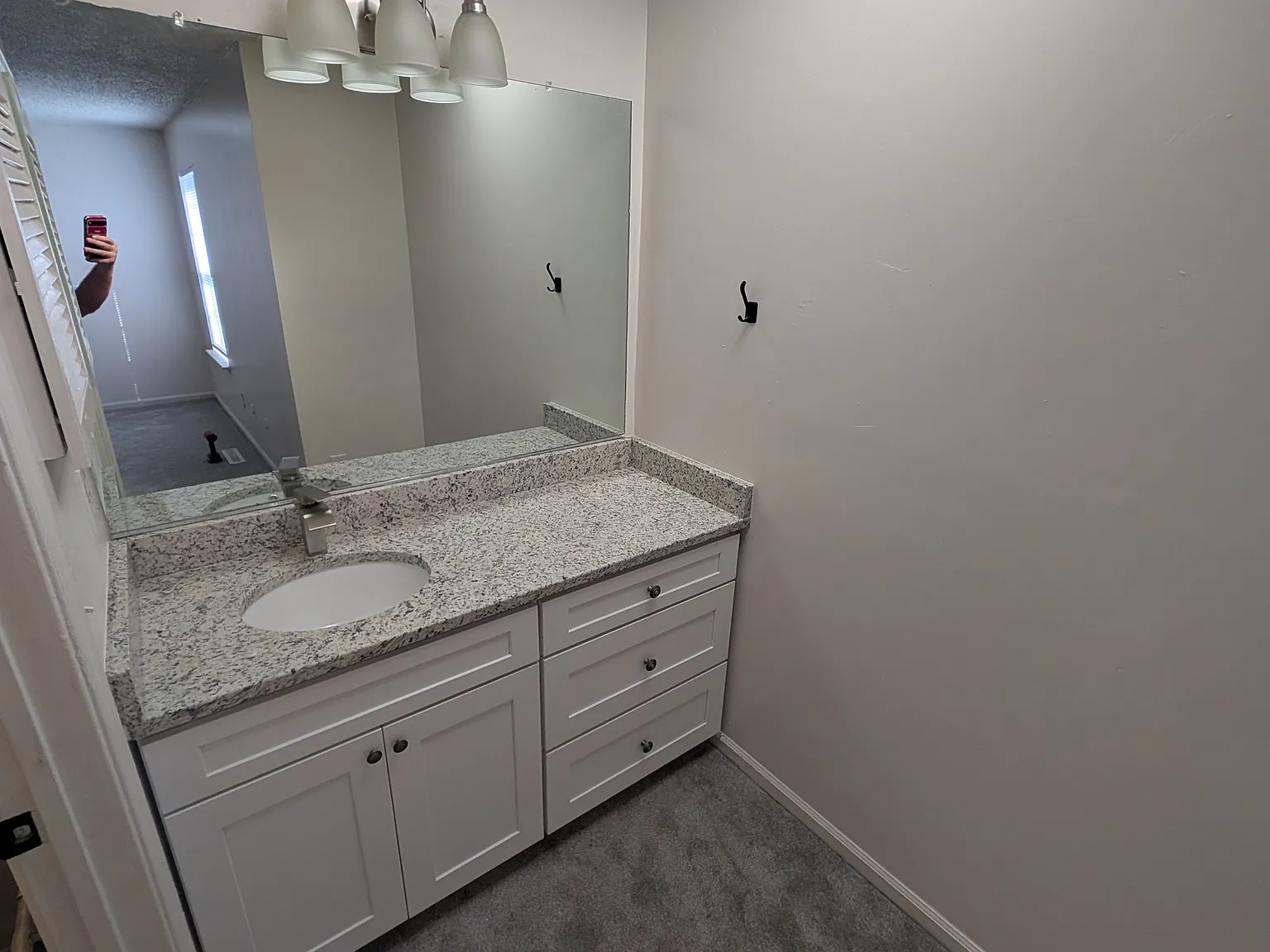 3 bed, 2.5 bath, 1452 sqft, $2,100 — Photo 4