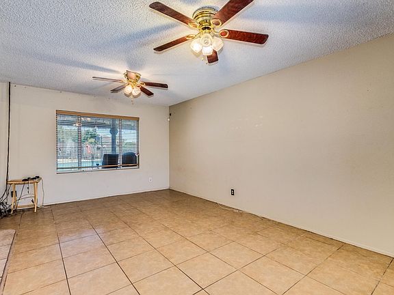 4th image of 8401 N 57th Dr