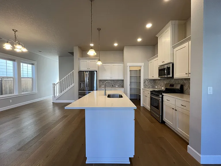 7002 SE Genrosa St — Photo 8
