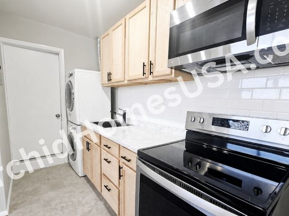 2601 E Greenway Rd #F