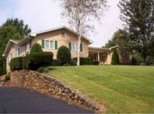 205 Hitching Post Ln, Forest, VA 24551