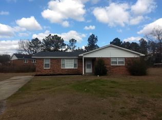 109 Woodlock Ln, Greenwood, SC 29646