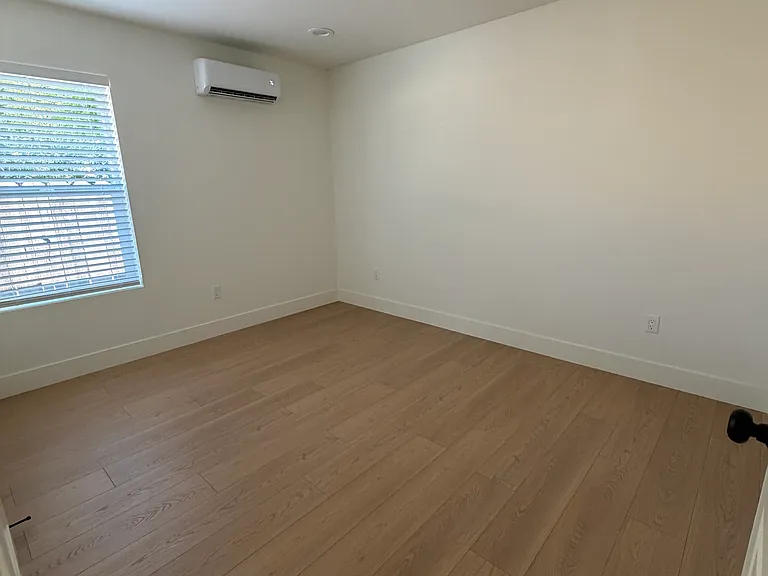 124 Cedar St #A — Photo 10