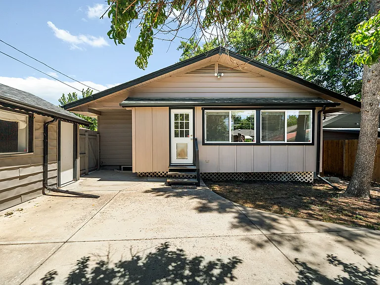 2085 Fenton St #B — Photo 17