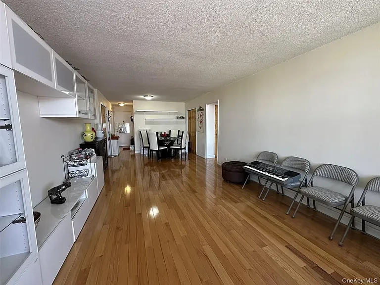 4140 Union St — Photo 5