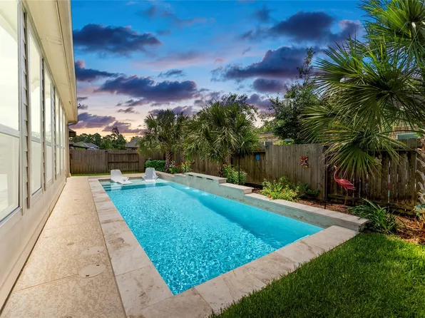 9808 Sweet Flag Ct, Conroe, TX 77385
