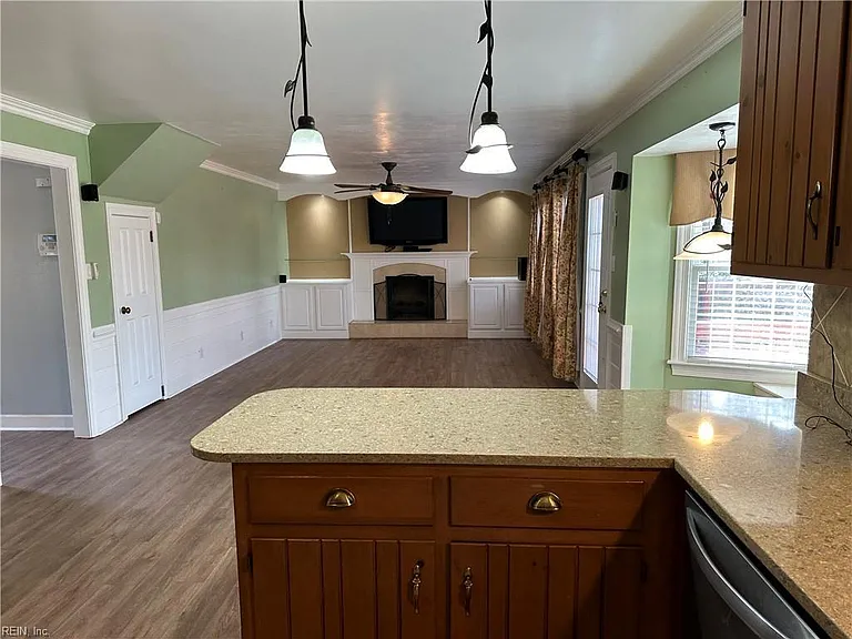 1704 Eagle Hill Dr — Photo 13