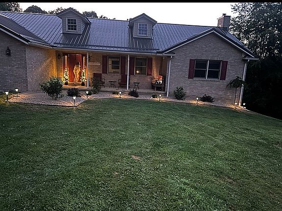 3rd image of 170 Jimtown Rd