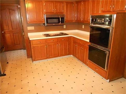 5th image of 3322 Venson Dr
