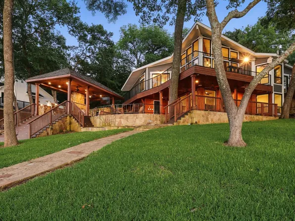 2095 Chaparral Dr, Gainesville, TX 76240