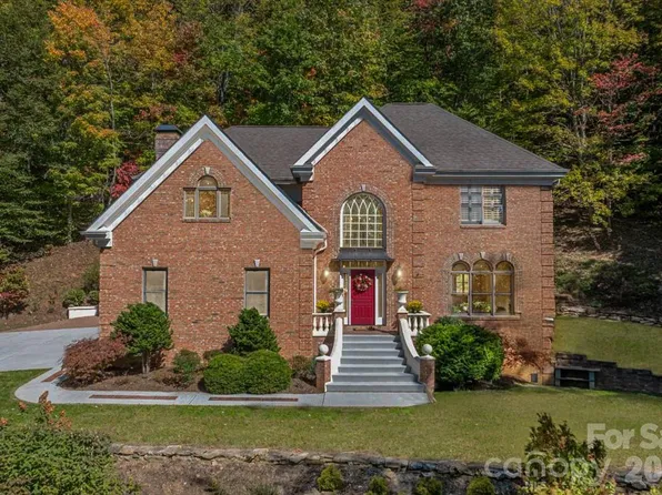 295 Laurel Ridge Dr, Waynesville, NC 28786