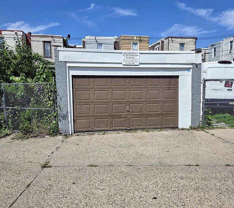 2nd image of 5619 N 15th St